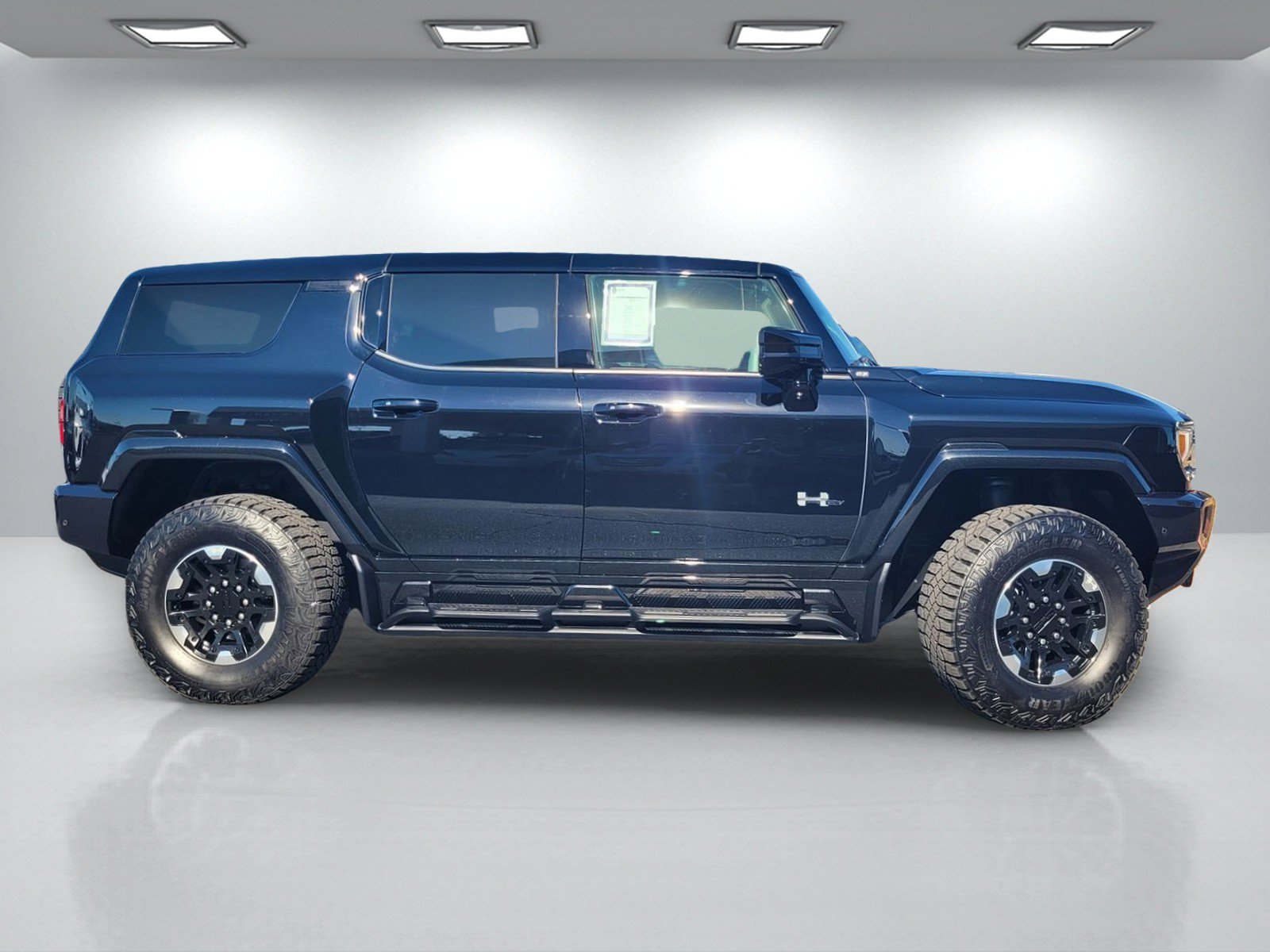 Used 2024 GMC Hummer EV 2X w/ Extreme Off-Road Package AWD/4WD image 3
