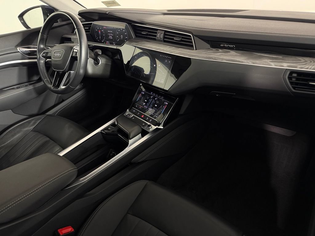 Used 2022 Audi e-tron Premium AWD/4WD image 13
