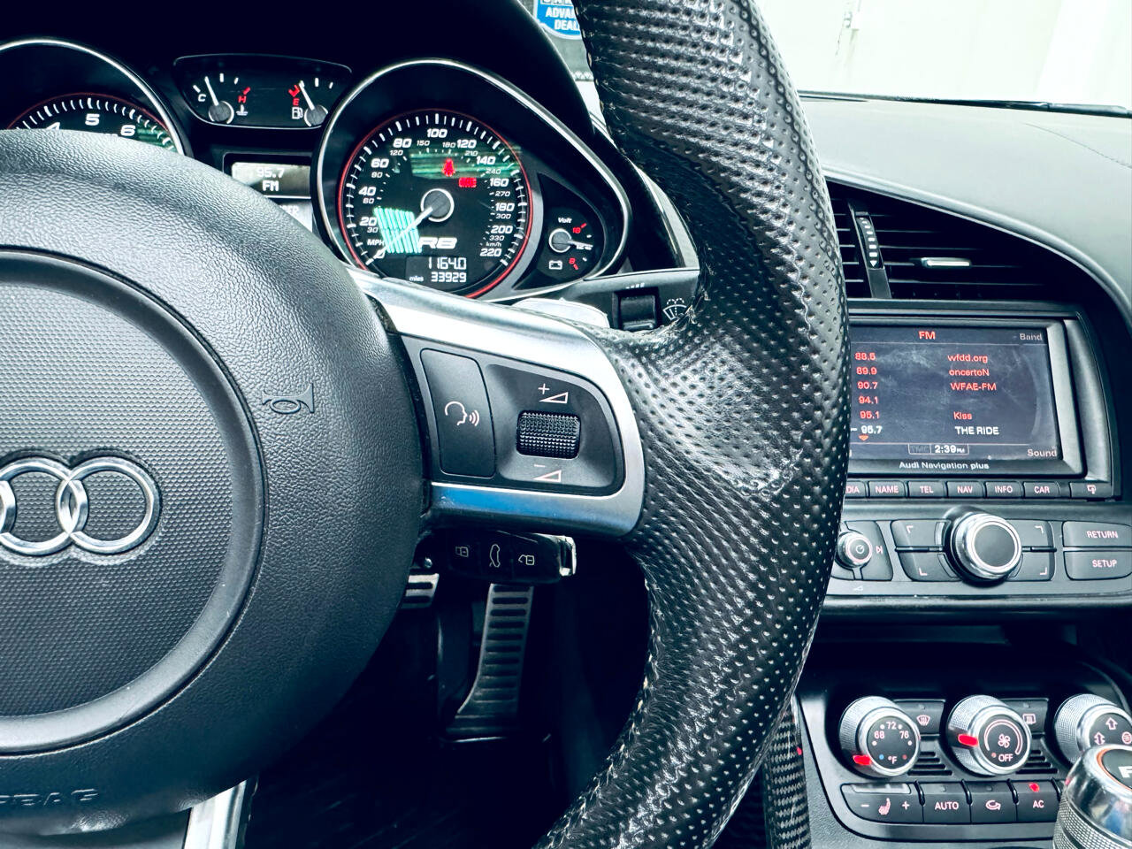 Used 2012 Audi R8 V10 w/ Enhanced Leather Pkg image 36