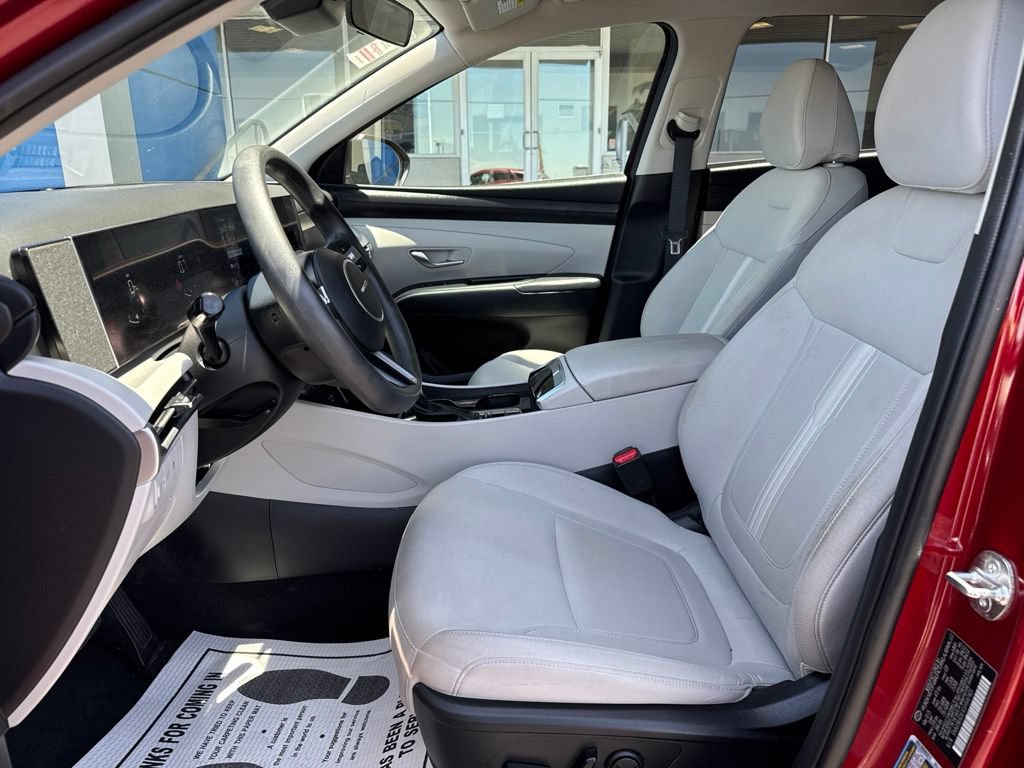 Used 2025 Hyundai Tucson SEL FWD image 15