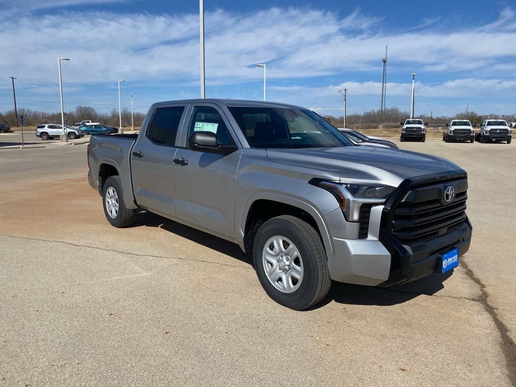 New 2025 Toyota Tundra SR image 4