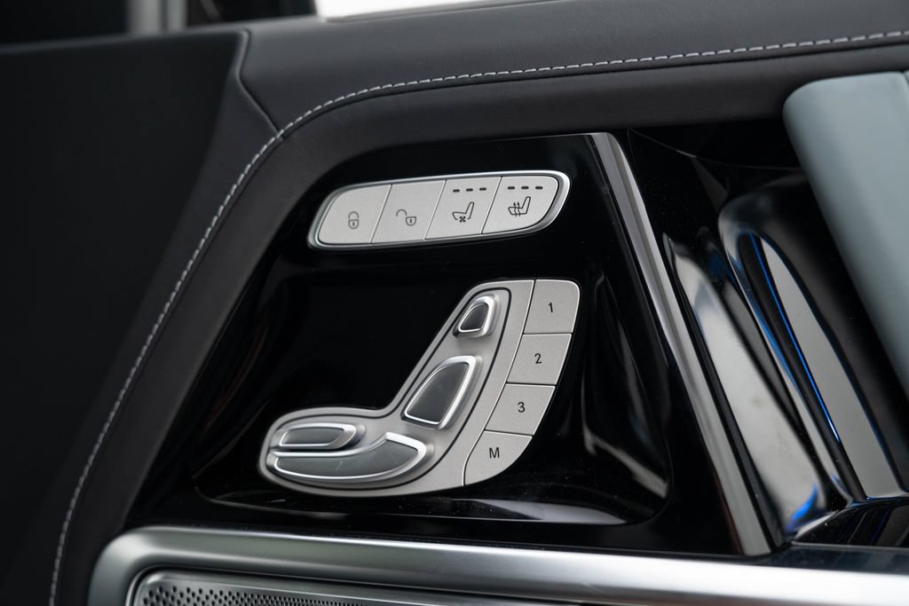 Used 2025 Mercedes-Benz G 63 AMG 4MATIC image 35