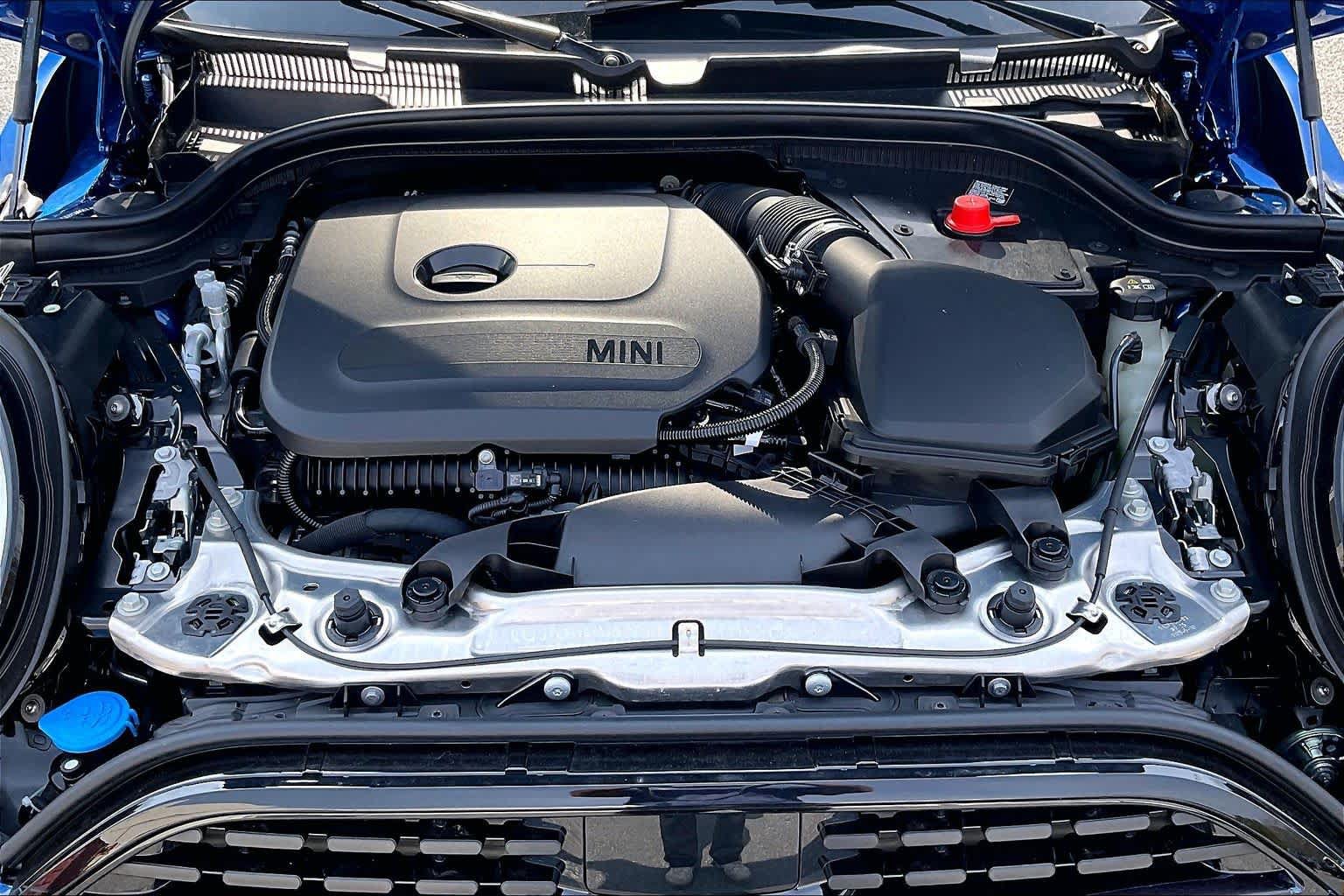 Used 2026 MINI Cooper 2-Door Hardtop FWD image 16