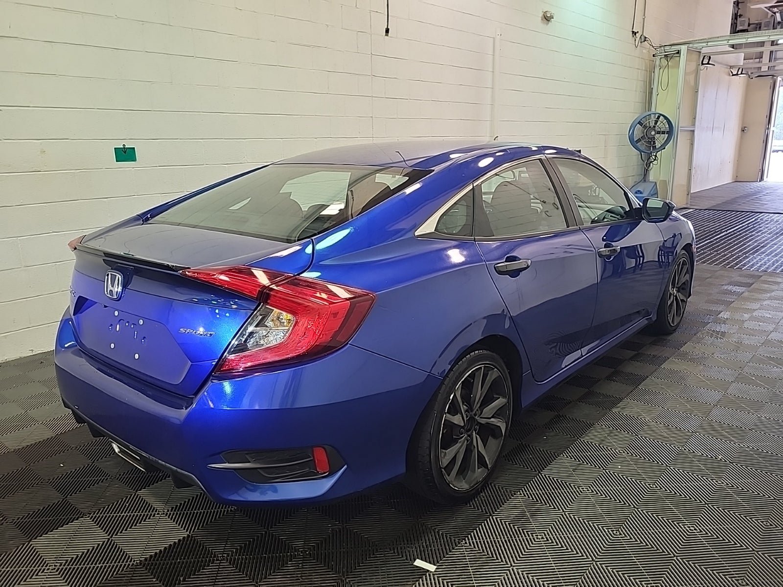 Used 2020 Honda Civic Sport image 4