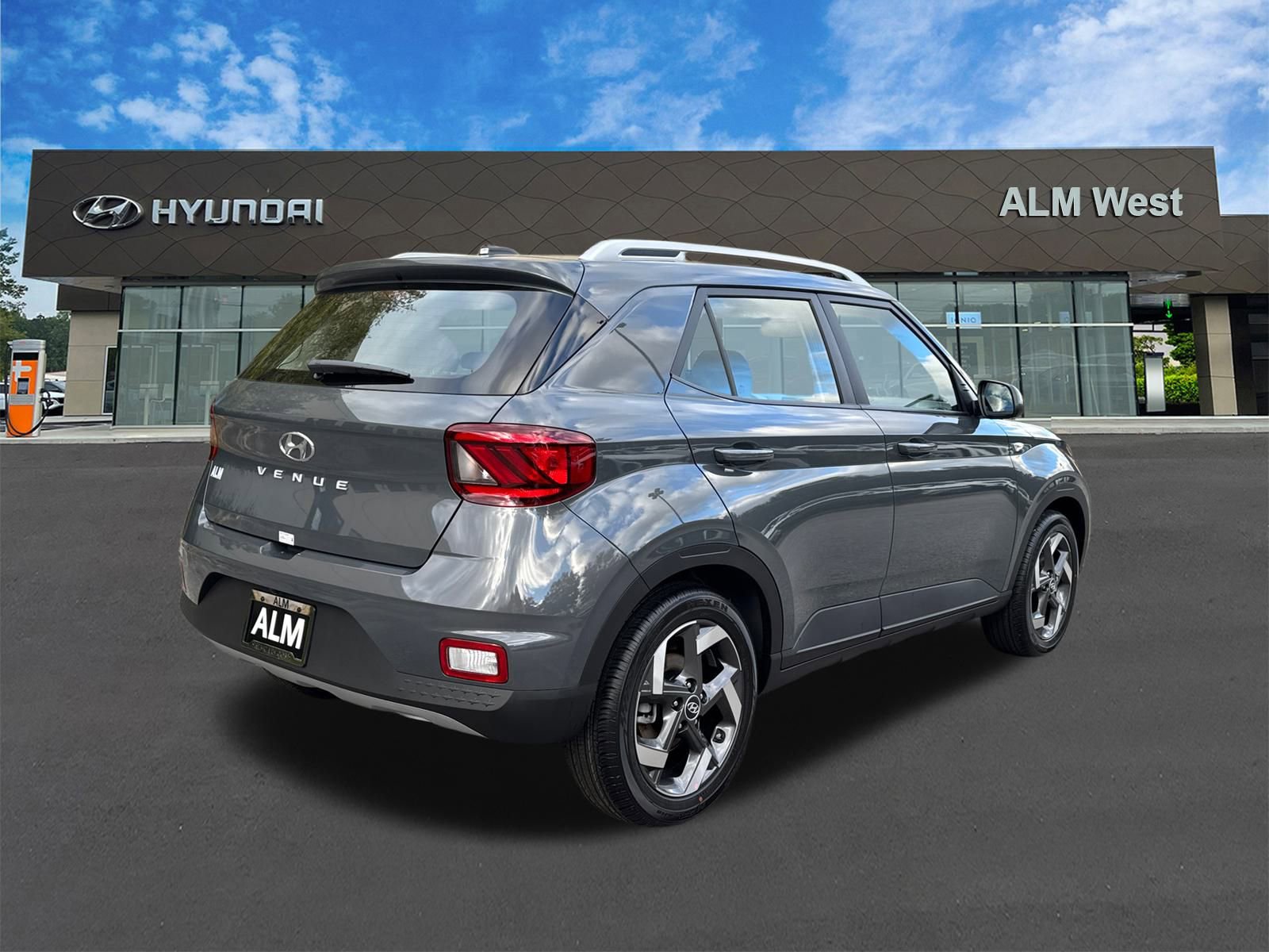 New 2026 Hyundai Venue SEL FWD image 6