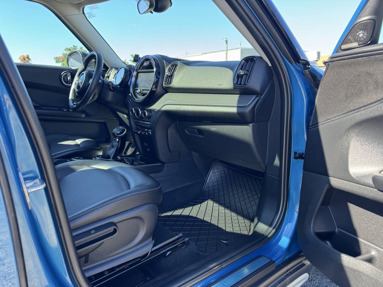 Used 2017 MINI Cooper Countryman ALL4 AWD/4WD image 36