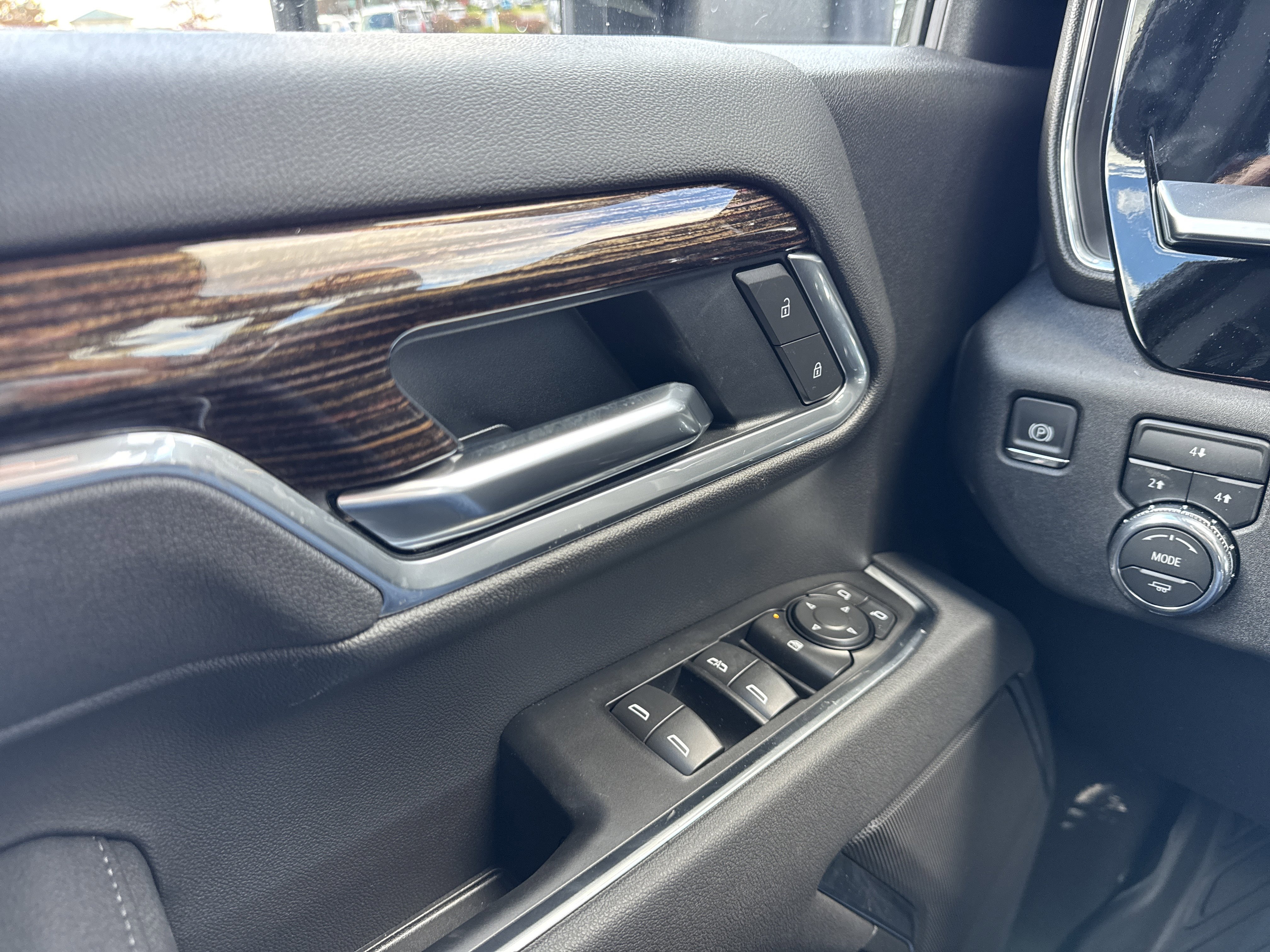 New 2026 GMC Sierra 2500 SLE w/ Preferred Package image 24