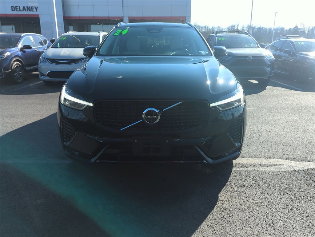 Used 2024 Volvo XC60 B5 Ultimate image 3