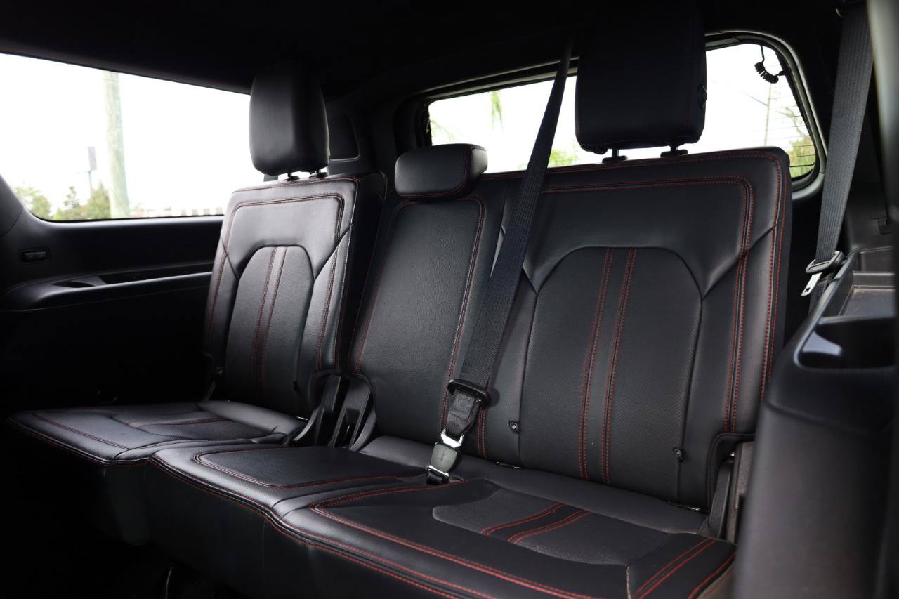 Used 2022 Ford Expedition Max Limited AWD/4WD image 18