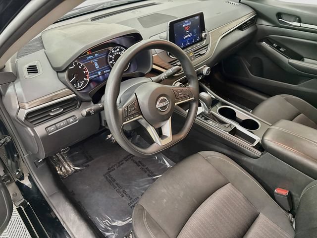 Used 2023 Nissan Altima 2.5 SV FWD image 9