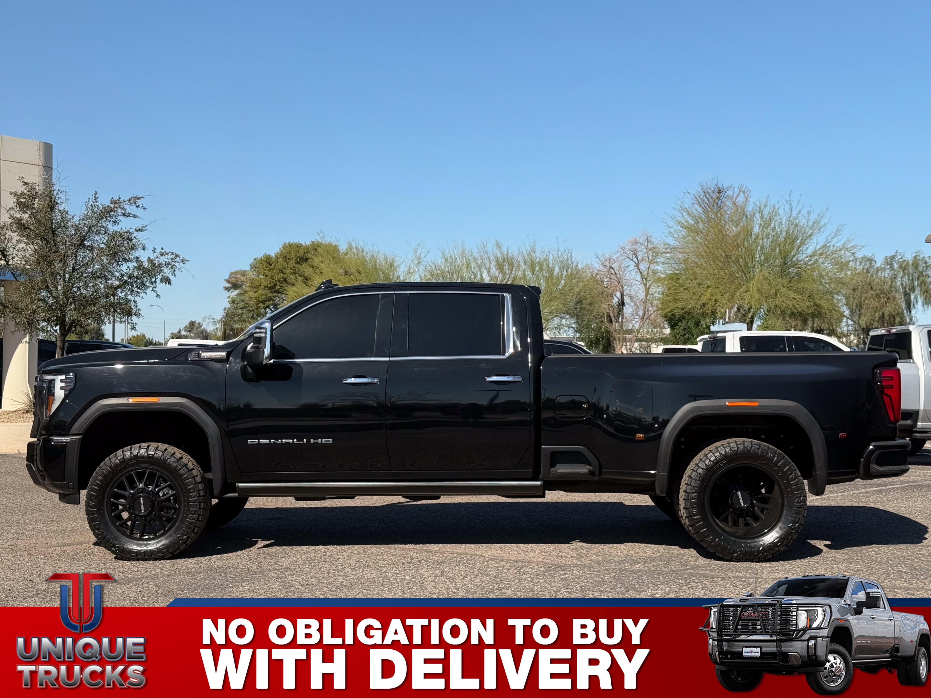 Used 2024 GMC Sierra 3500 Denali Ultimate image 9