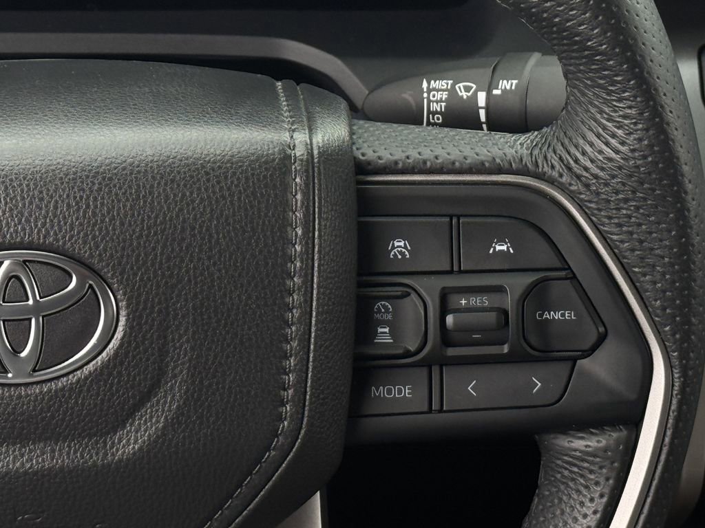 Used 2024 Toyota Tacoma TRD Off-Road AWD/4WD image 15