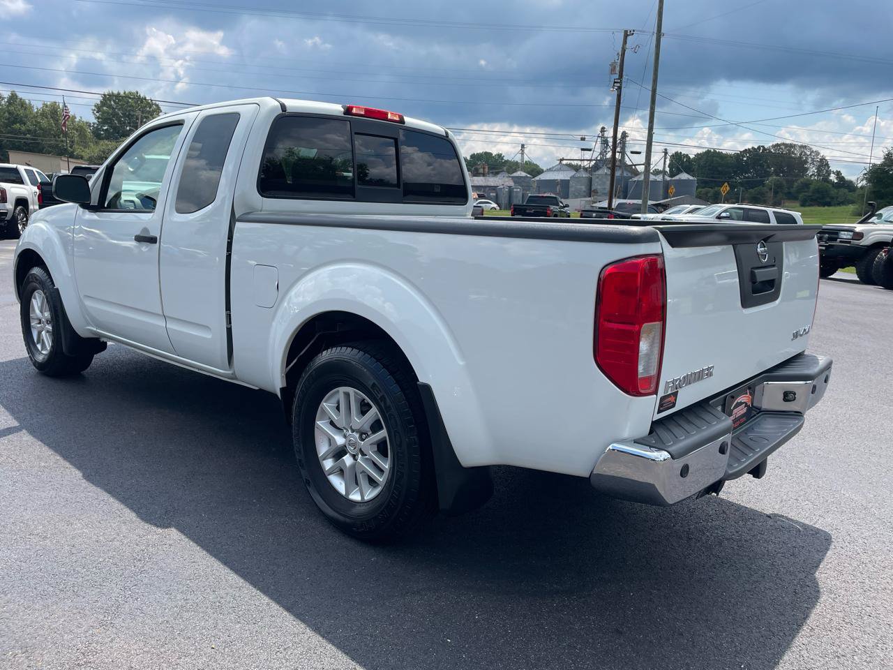Used 2014 Nissan Frontier SV w/ SV Value Truck Package AWD/4WD image 6