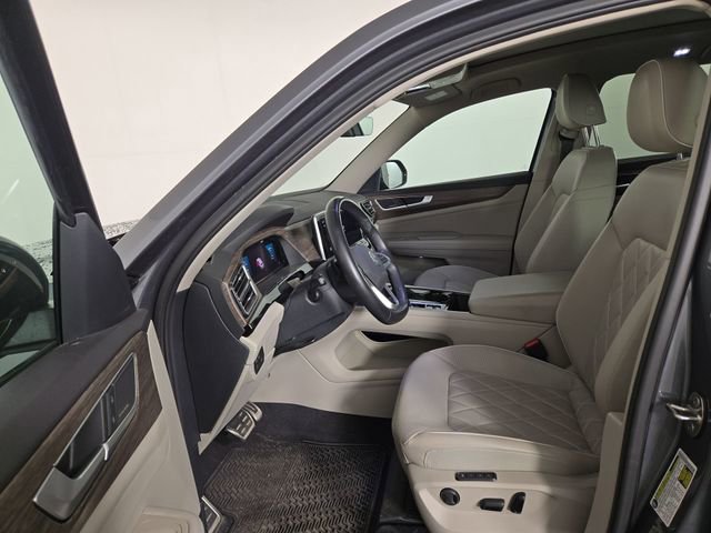 Used 2024 Volkswagen Atlas SEL Premium R-Line image 13