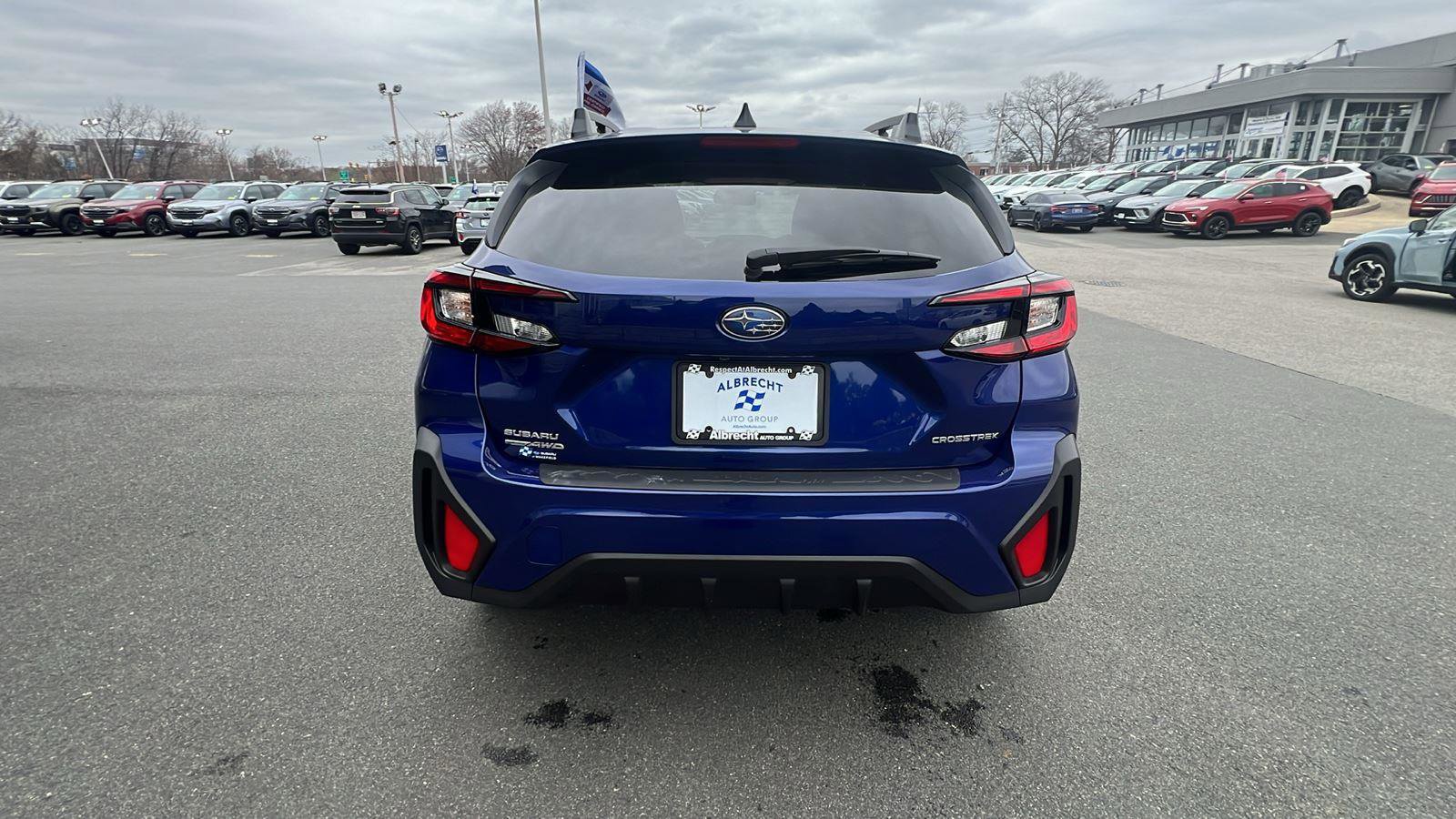Used 2025 Subaru Crosstrek 2.0i Premium AWD/4WD image 6