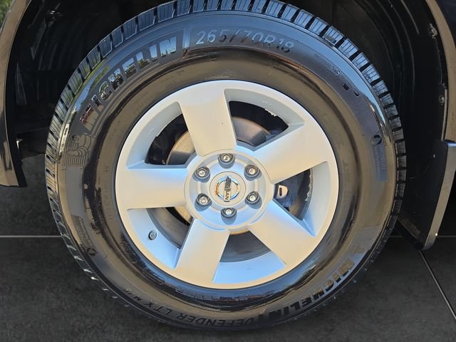 Used 2005 Nissan Titan SE AWD/4WD image 9