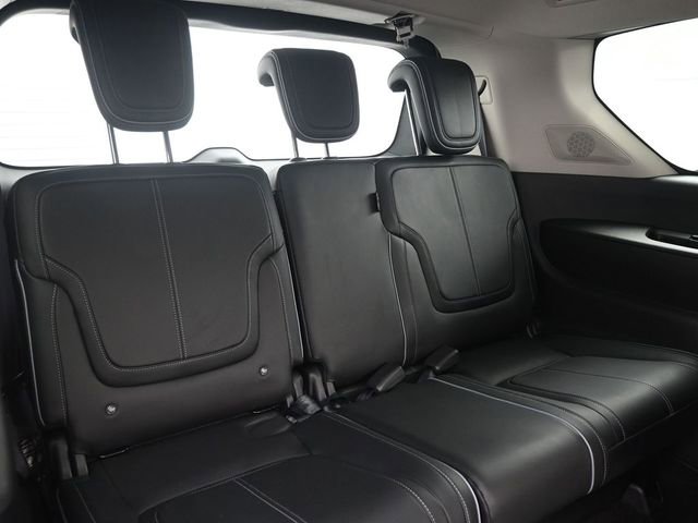 Used 2025 INFINITI QX80 Sensory image 43