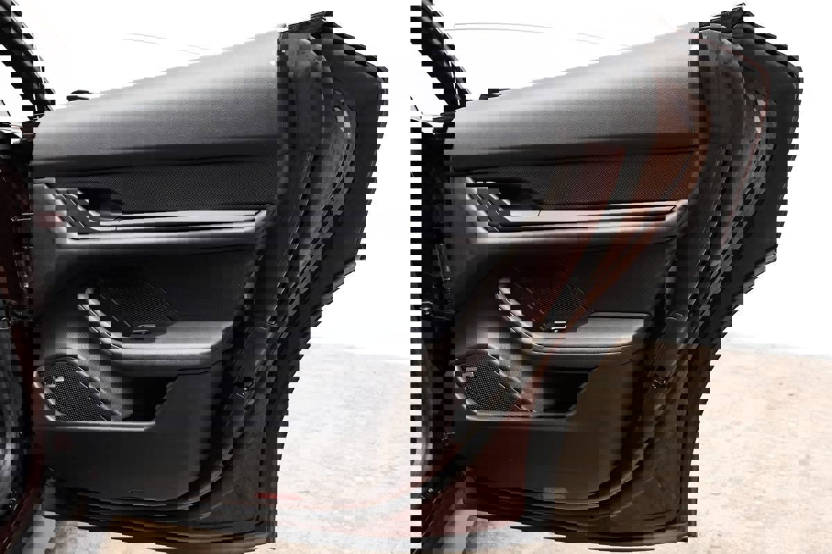 Used 2021 Porsche Taycan 4S w/ Premium Package image 45