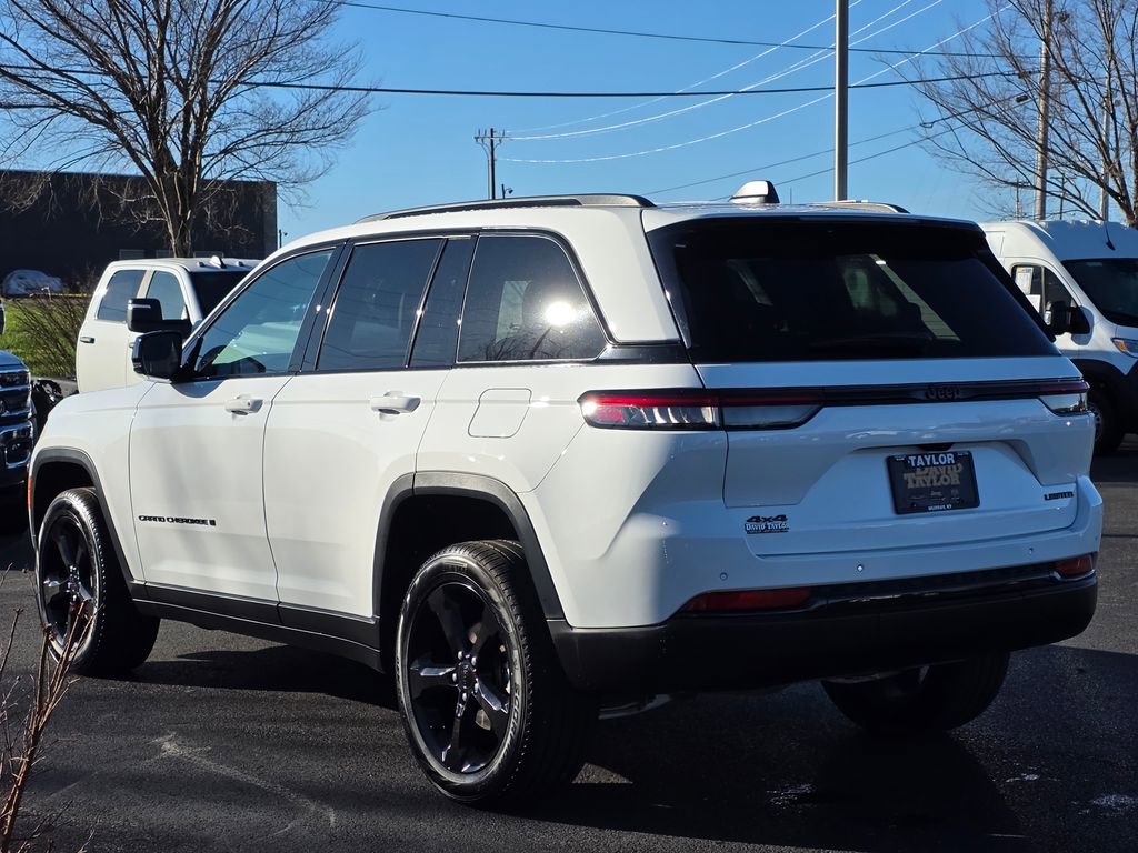 Used 2024 Jeep Grand Cherokee Limited w/ Black Appearance Package image 7
