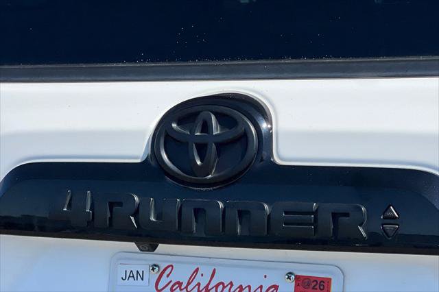 Certified 2021 Toyota 4Runner Venture w/ Moonroof Package AWD/4WD image 33
