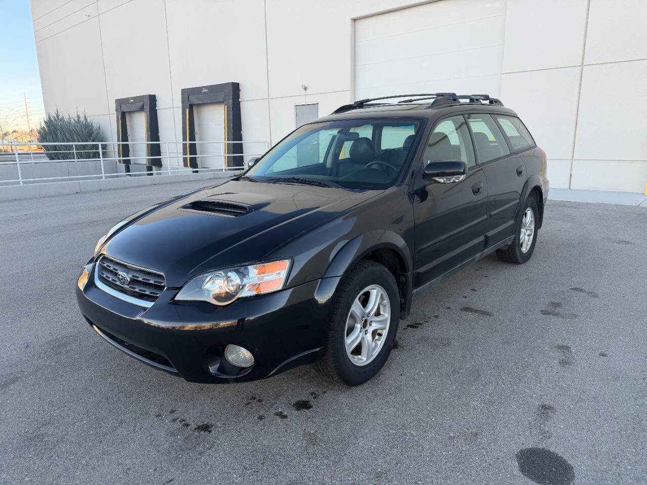 Used 2005 Subaru Outback 2.5XT Limited image 2