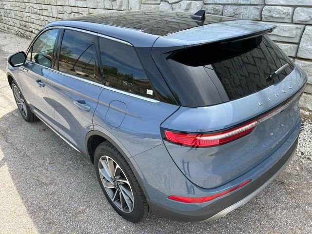 Used 2024 Lincoln Corsair AWD w/ Equipment Group 101A image 4