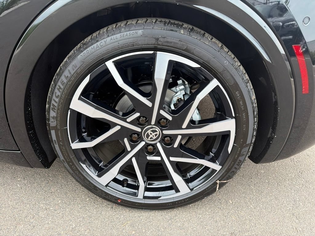 New 2026 Toyota Prius Plug-In Hybrid FWD image 19