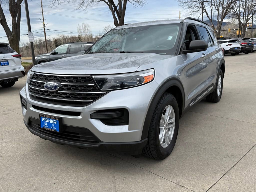 Used 2020 Ford Explorer XLT w/ Comfort Package AWD/4WD image 8
