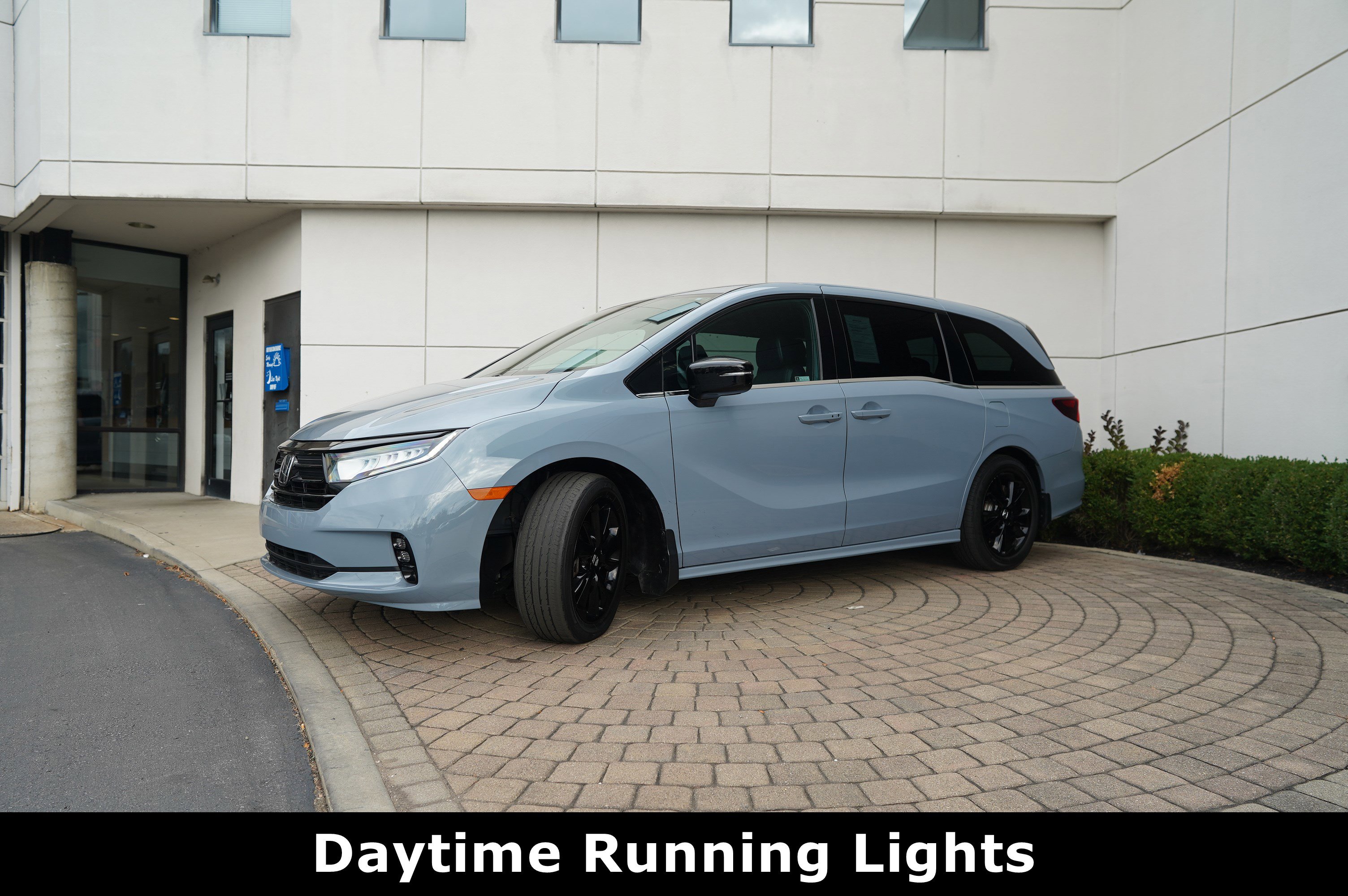 Used 2023 Honda Odyssey Sport image 18