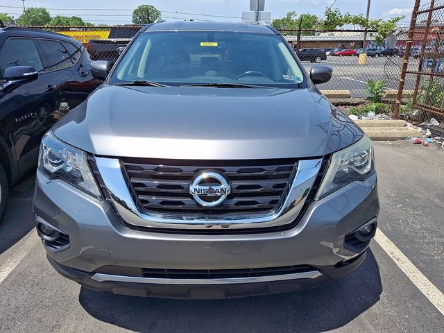 Used 2020 Nissan Pathfinder SV FWD image 2