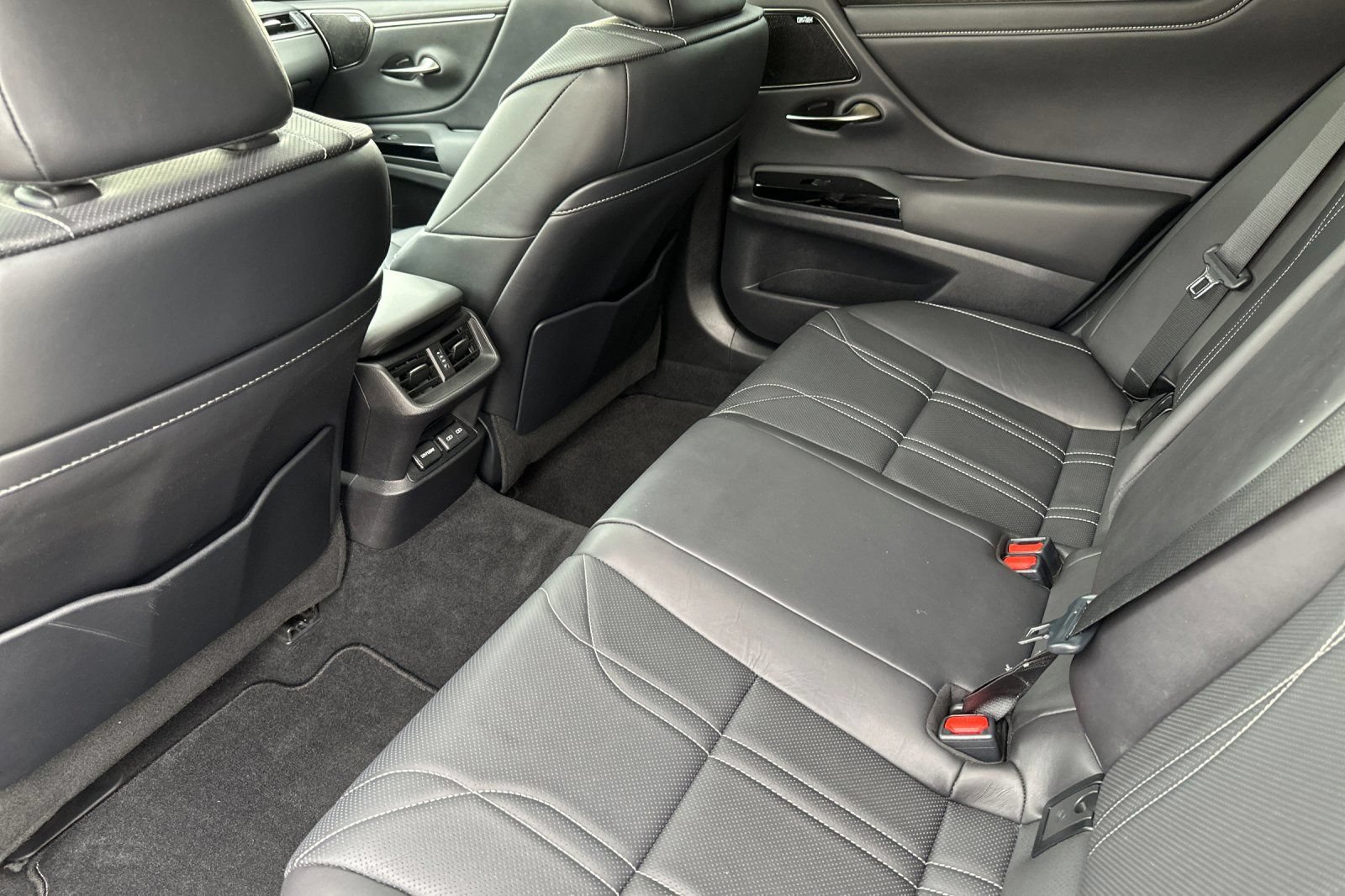 Certified 2023 Lexus ES 350 w/ Accessory Package (Z2) FWD image 14
