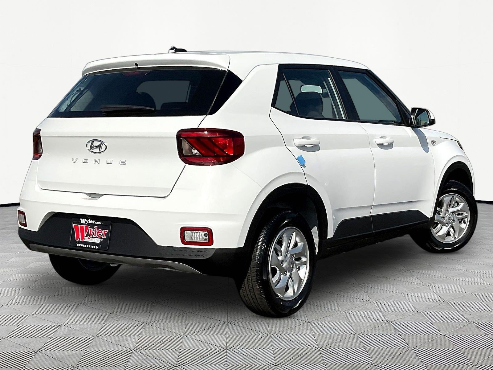 New 2026 Hyundai Venue SE FWD image 7