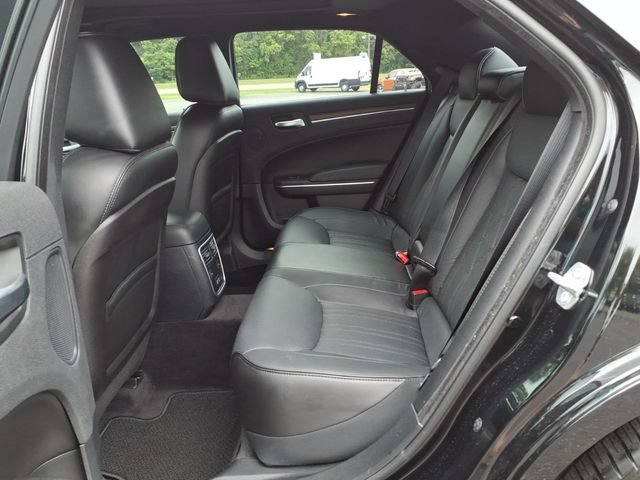 Used 2018 Chrysler 300 C w/ Sun, Sound & Nav Package RWD image 29