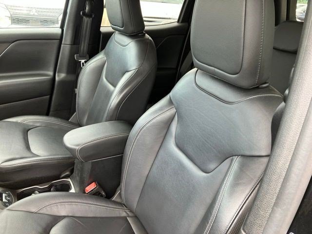 Certified 2019 Jeep Renegade Limited AWD/4WD image 13
