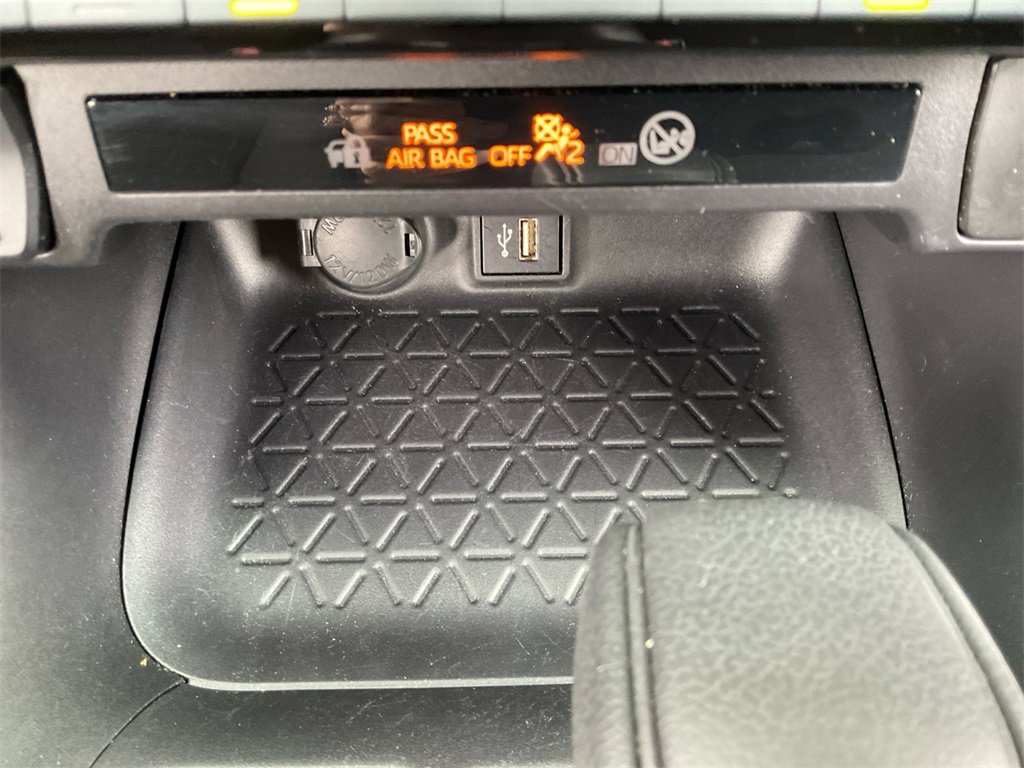 Used 2024 Toyota RAV4 XLE image 24