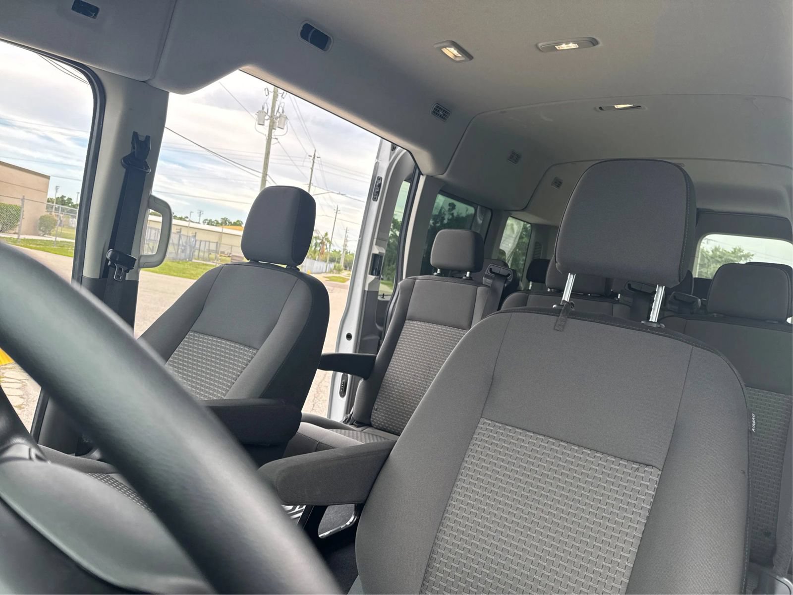 Used 2025 Ford Transit 350 XLT RWD image 27