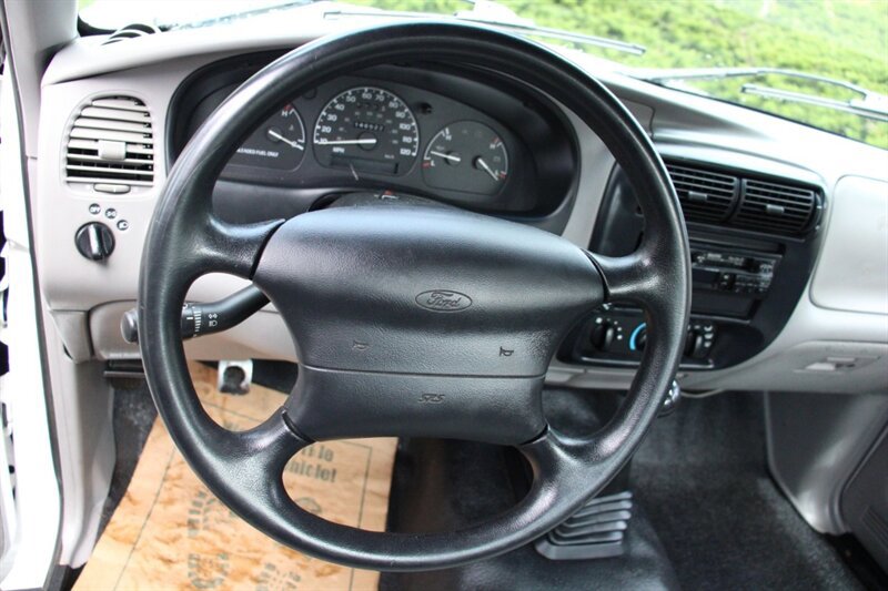 Used 1995 Ford Ranger XL RWD image 16