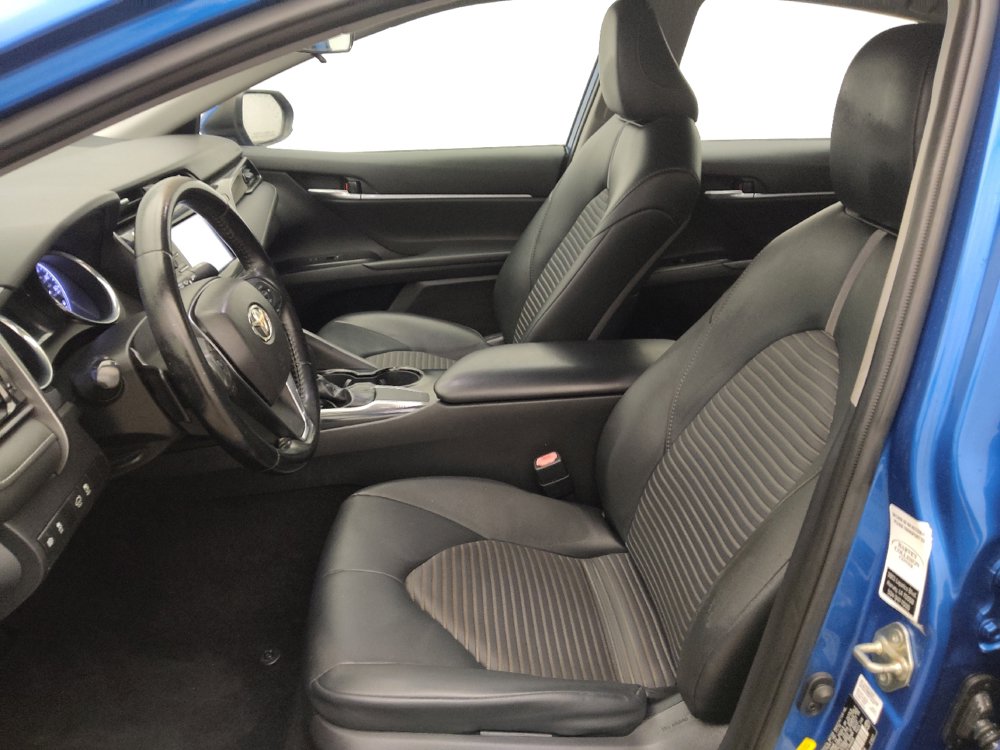 Used 2019 Toyota Camry SE FWD image 17