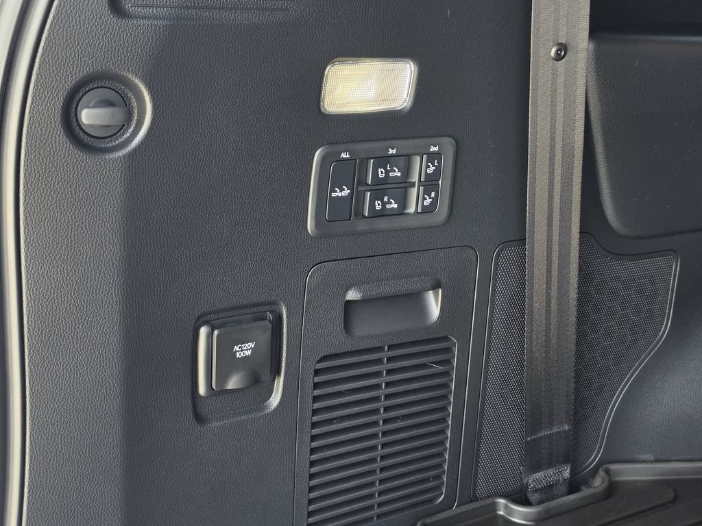 Used 2026 Lexus LX 600 4WD w/ Accessory Package (2T) image 34