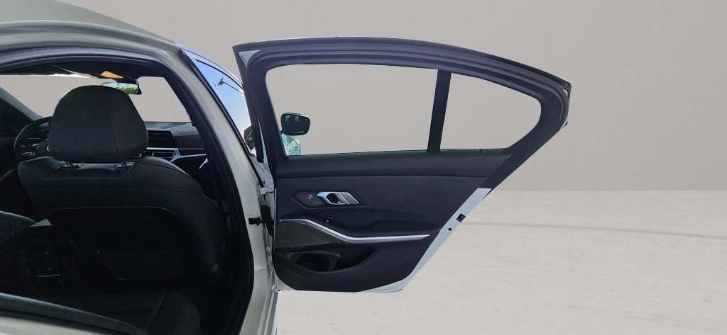 Used 2020 BMW 330i Sedan w/ Premium Package image 23
