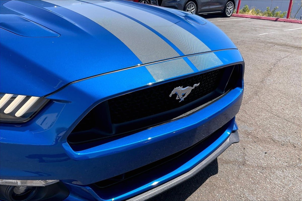 Used 2017 Ford Mustang GT Premium w/ Equipment Group 401A RWD image 27