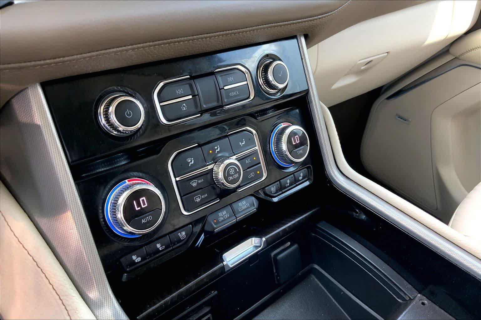 Certified 2021 GMC Yukon XL Denali RWD image 36