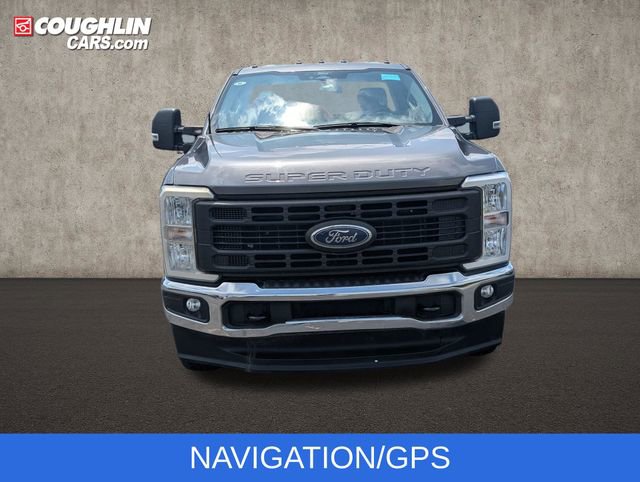 Used 2024 Ford F250 XL AWD/4WD image 3