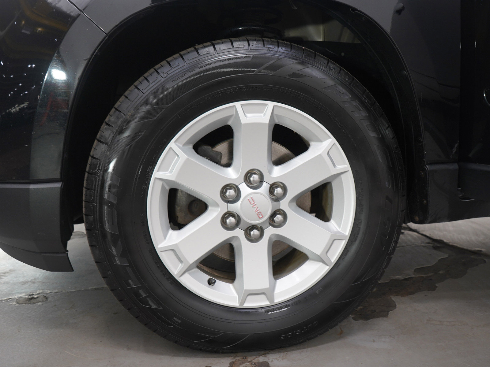 Used 2016 GMC Acadia SLE image 35