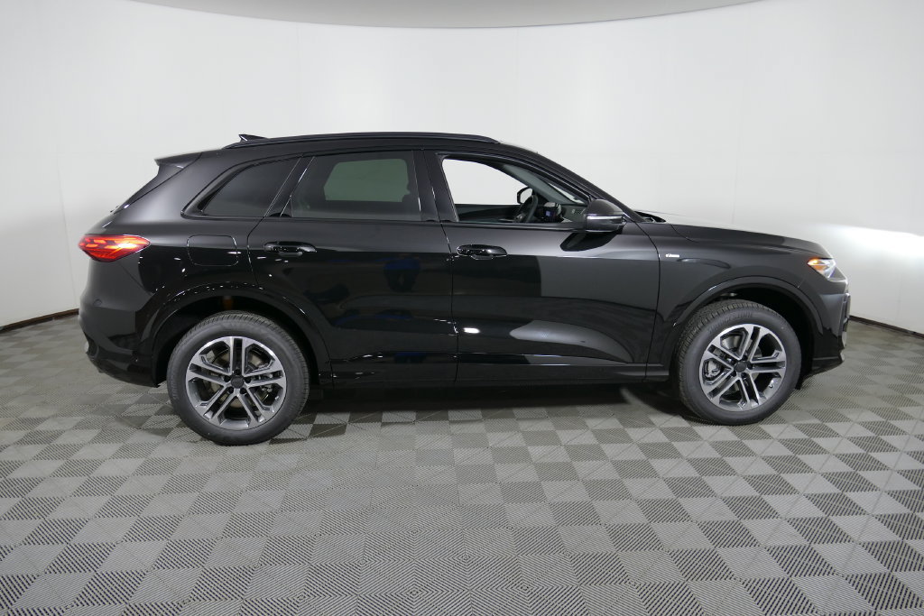 New 2026 Audi Q5 2.0T AWD/4WD image 2