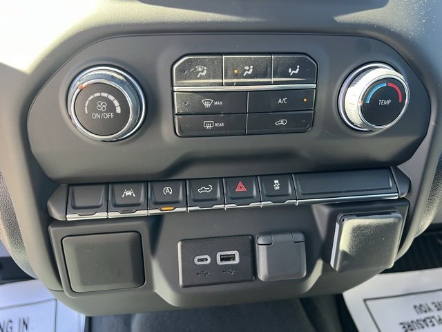 Used 2025 Chevrolet Silverado 1500 Custom image 18