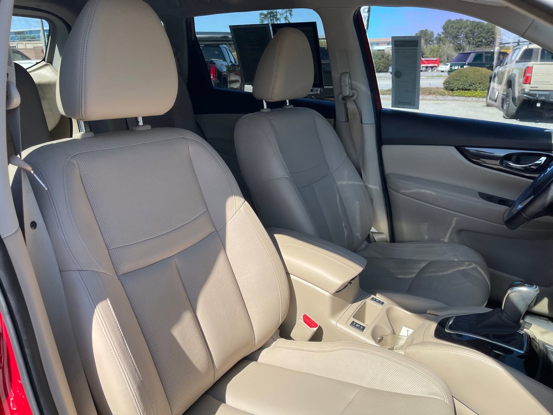 Used 2017 Nissan Rogue SL w/ SL Premium Package FWD image 28