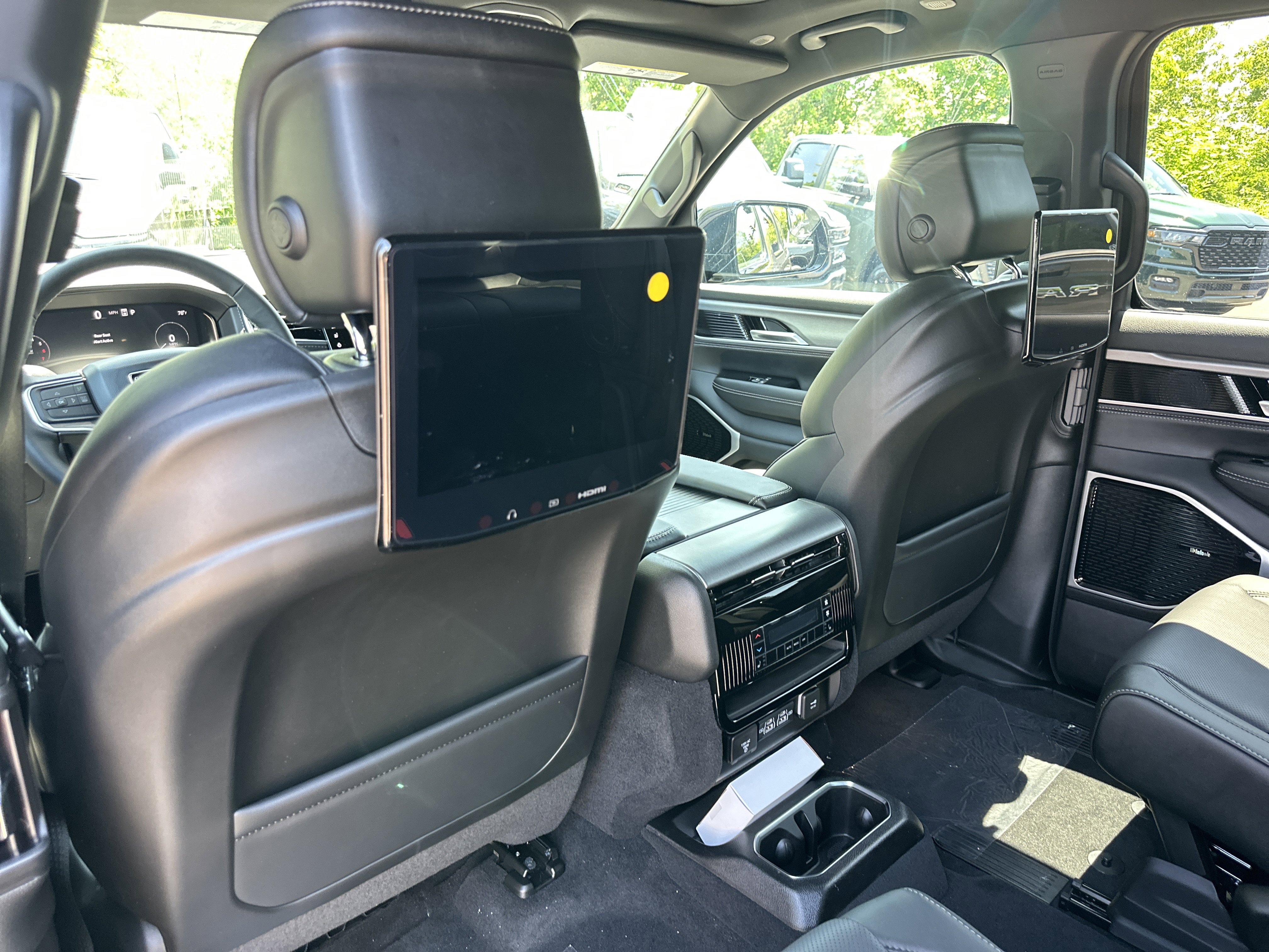 New 2026 Jeep Grand Wagoneer L Limited AWD/4WD image 31
