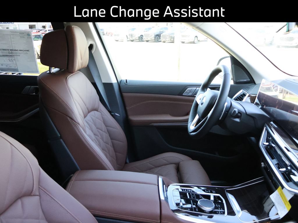 New 2027 BMW X7 xDrive40i AWD/4WD image 13