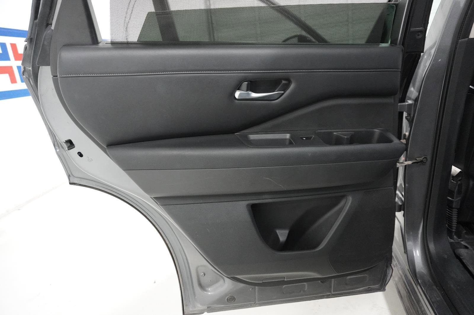 Used 2022 Nissan Pathfinder SL image 28